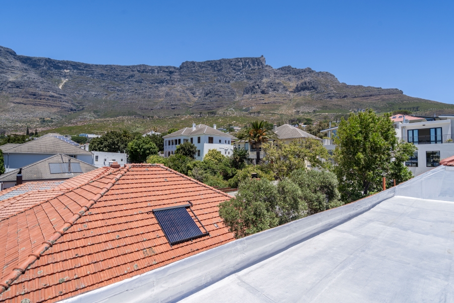 3 Bedroom Property for Sale in Oranjezicht Western Cape